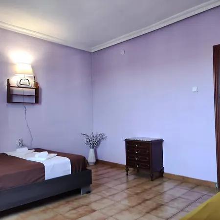 Homestay 27-3- Комната С Балконом В Квартире Аликанте Для 5 Человек