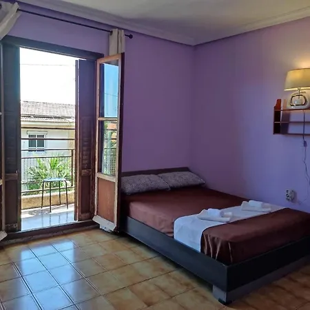 27-3- Комната С Балконом В Квартире Аликанте Для 5 Человек Homestay Alicante